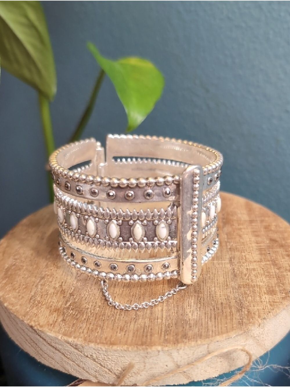 Lucky Brand Silver Shackle Pin Hinge Style Bracelet